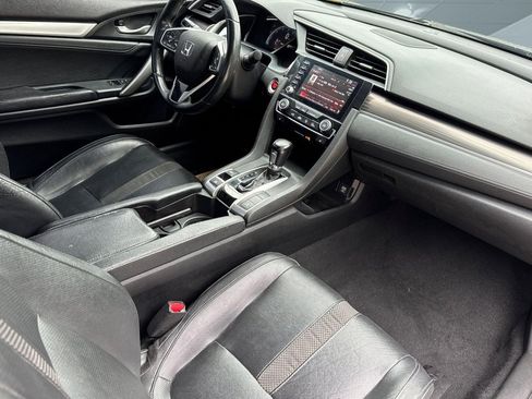 Used 2019 Honda Civic Touring image 33