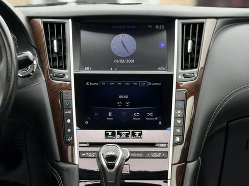 Used 2018 INFINITI Q50 Luxe RWD image 16