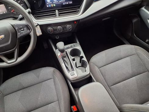 Used 2024 Chevrolet Trax LS w/ Driver Confidence Package image 9