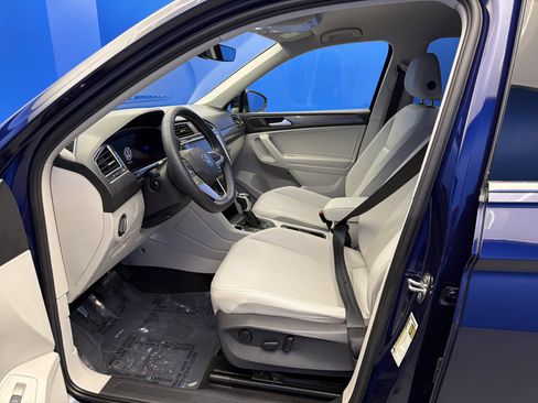 Used 2023 Volkswagen Tiguan SE image 13