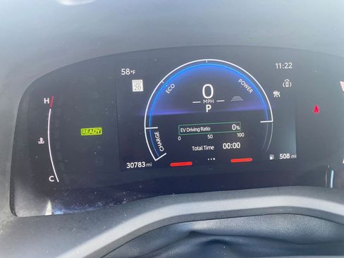 Used 2025 Toyota Camry LE image 40