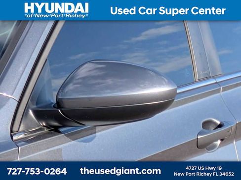 Used 2025 Volkswagen Jetta SE image 11