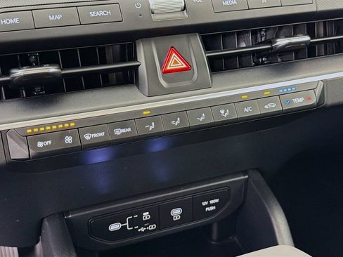 Used 2025 Kia K4 FWD image 19
