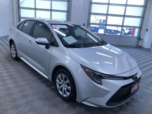 Certified 2025 Toyota Corolla LE image 35