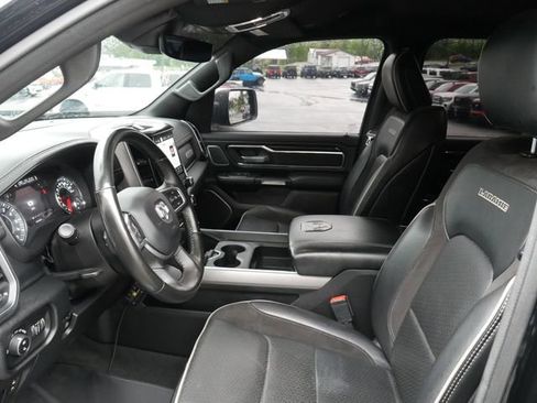 Used 2022 RAM 1500 Laramie AWD/4WD image 2