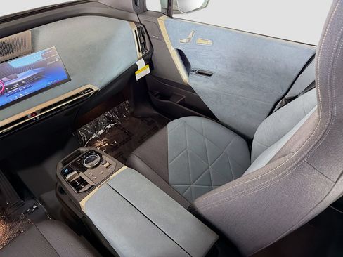 New 2026 BMW iX xDrive45 AWD/4WD image 24