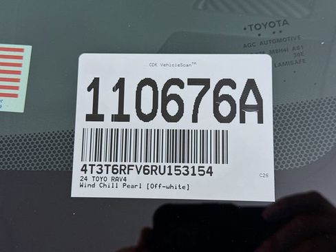 Certified 2024 Toyota RAV4 SE w/ Convenience Package image 31