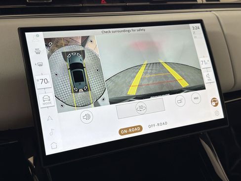 New 2026 Land Rover Range Rover Sport SE image 17