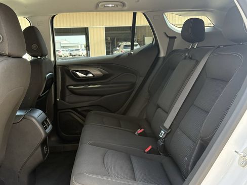 Used 2024 GMC Terrain SLE FWD image 20