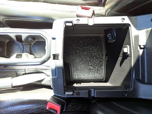 Used 2021 Jeep Gladiator Overland AWD/4WD image 28