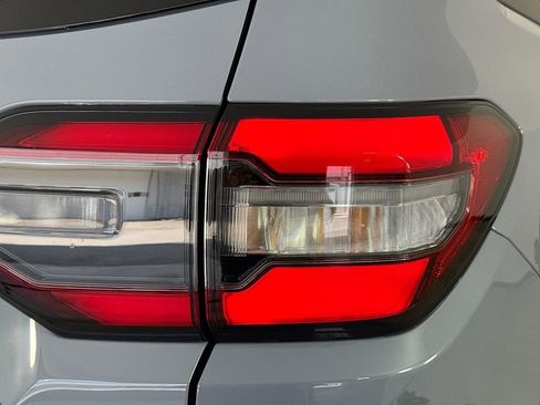 Used 2025 Honda Pilot Sport image 32