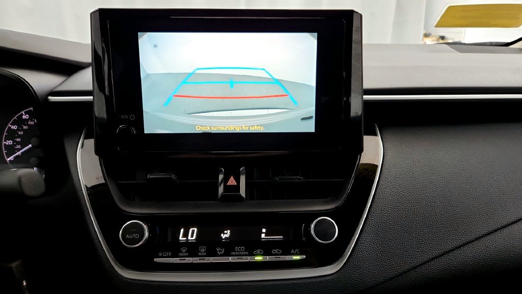 Used 2023 Toyota Corolla LE FWD image 31