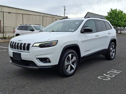 Used 2022 Jeep Cherokee Limited AWD/4WD image 3