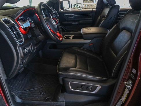 Used 2022 RAM 1500 Laramie w/ Sport Appearance Package image 11