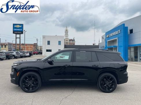 Used 2024 Chevrolet Traverse RS AWD/4WD image 1