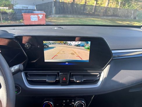 Used 2025 Chevrolet TrailBlazer LT image 17