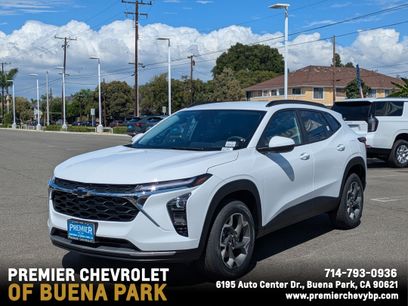 Used 2026 Chevrolet Trax LT w/ LPO, Blackout Package