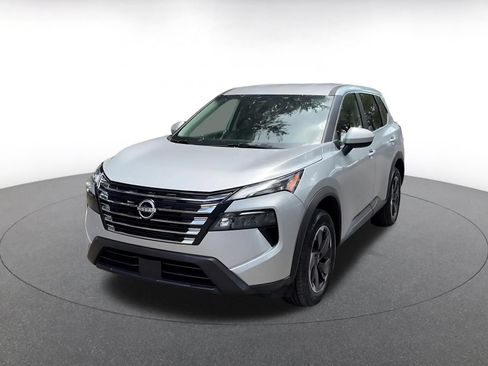Used 2025 Nissan Rogue SV FWD image 8
