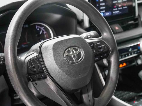 Certified 2024 Toyota RAV4 XLE FWD image 21