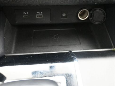 Used 2024 Mitsubishi Outlander SE image 30