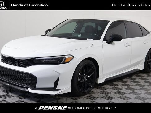 Used 2025 Honda Civic Sport image 1