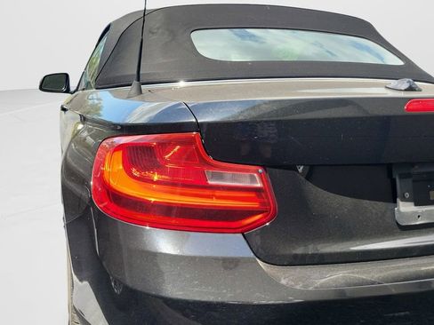 Used 2015 BMW 228i xDrive Convertible AWD/4WD image 8