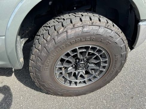 Used 2020 Ford F150 Lariat AWD/4WD image 10