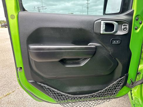 Used 2020 Jeep Wrangler Unlimited Sport S image 19