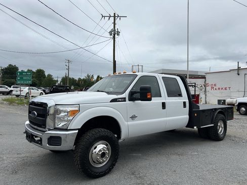 Used 2015 Ford F350 XL w/ Power Equipment Group AWD/4WD image 2