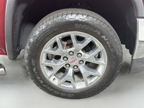 Used 2017 GMC Sierra 1500 SLT w/ SLT Premium Package image 31