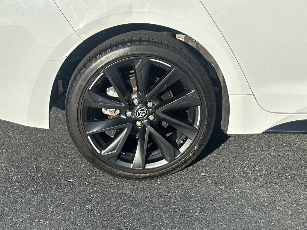 Used 2023 Toyota Corolla SE FWD image 8