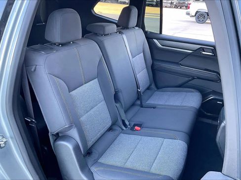 Certified 2025 GMC Acadia Elevation image 19