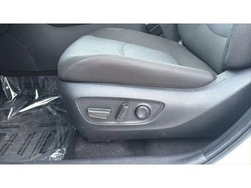 Certified 2025 Toyota RAV4 XLE AWD/4WD image 18