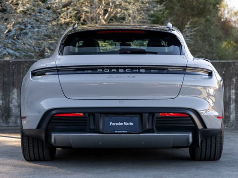 Used 2025 Porsche Taycan 4S image 10