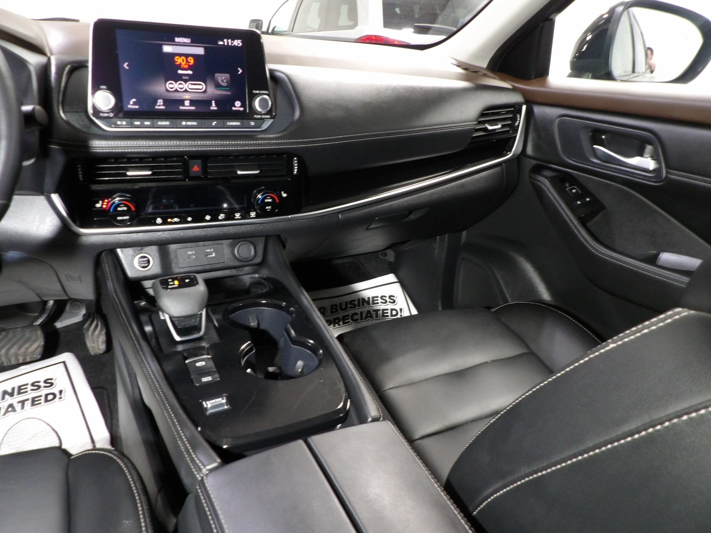 Used 2023 Nissan Rogue SL FWD image 13