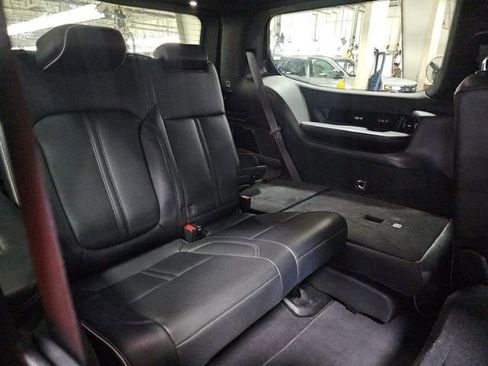 Used 2023 Jeep Grand Wagoneer Series II w/ Flexible Seating Group image 16