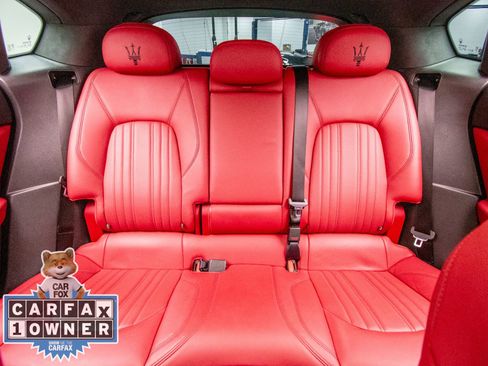 Used 2022 Maserati Levante GT image 19