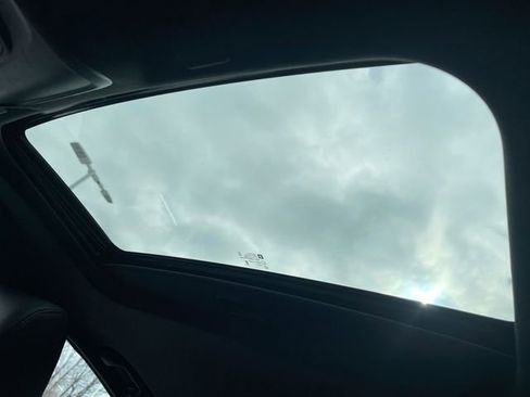 Used 2025 Cadillac CT4 Luxury image 18