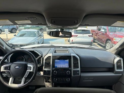 Used 2016 Ford F150 Lariat w/ Equipment Group 501A Mid AWD/4WD image 9