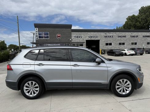 Used 2020 Volkswagen Tiguan S image 6