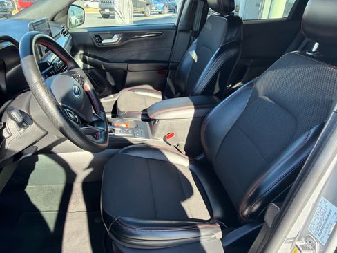 Used 2024 Ford Escape ST-Line image 19
