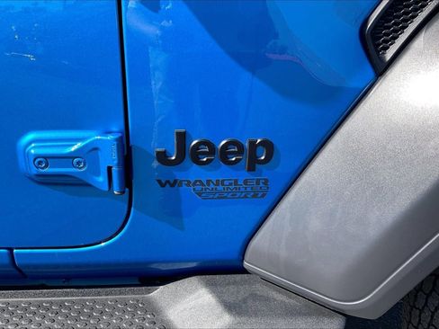 Used 2021 Jeep Wrangler Unlimited Sport w/ Sun And Sound Package image 30