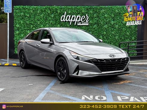 Used 2023 Hyundai Elantra Blue FWD image 3
