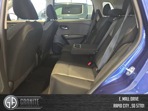 Used 2023 Nissan Rogue SV AWD/4WD image 24