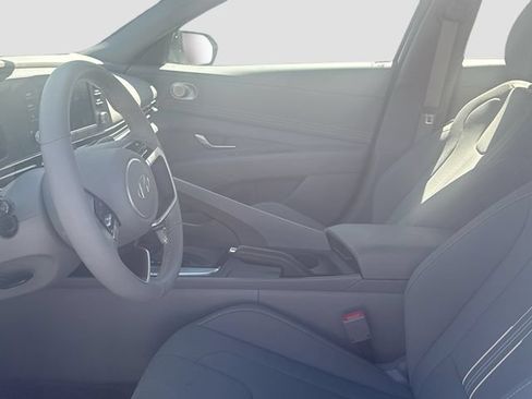 Used 2026 Hyundai Elantra Sport FWD image 18