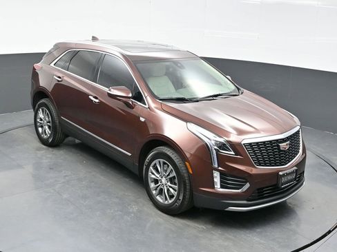 Certified 2022 Cadillac XT5 Premium Luxury AWD/4WD image 40