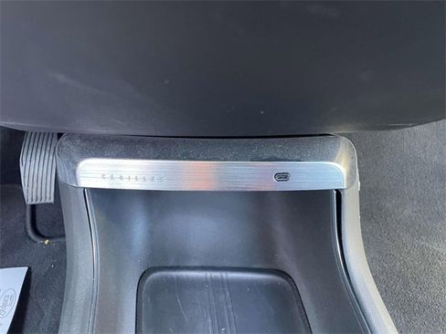 Used 2024 Cadillac Lyriq Tech image 21