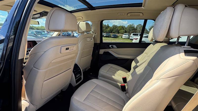 Used 2019 BMW X7 xDrive50i w/ Cold Weather Package AWD/4WD image 36