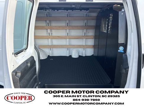 Used 2023 Chevrolet Express 2500 w/ Driver Convenience Package image 17