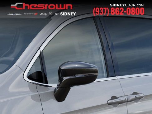 New 2026 Chrysler Pacifica Select image 12